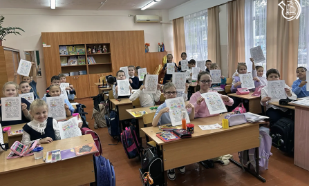 Благовещенские школьники познакомились с правилами защиты от инфекций вместе с Петей Лентяевым